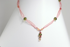 ribbon-necklace
